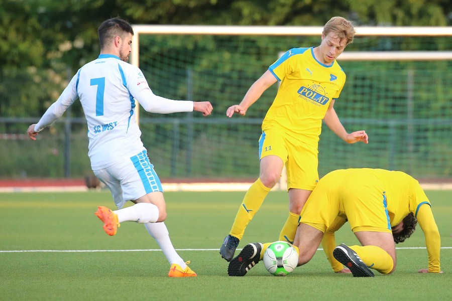 SC Düsseldorf-West vs. 1. FC Mönchengladbach (2021/22)_33