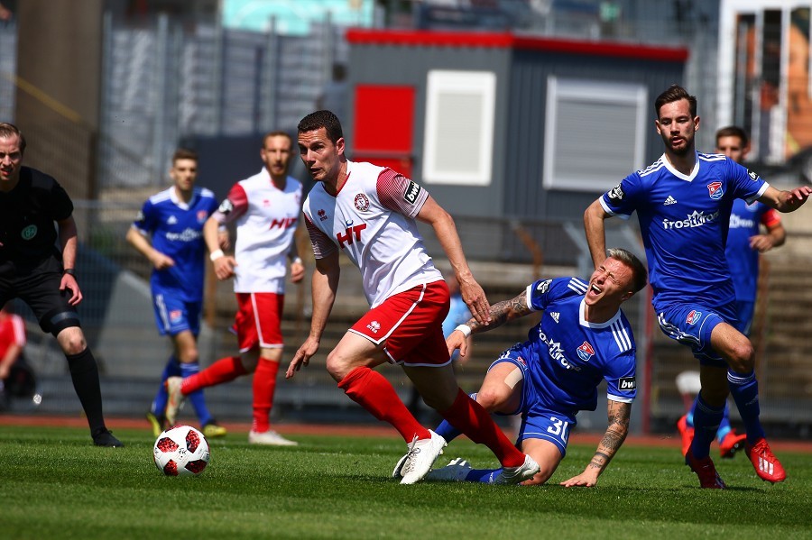 SC Fortuna Köln- SpVgg Unterhaching (2018/19)_11