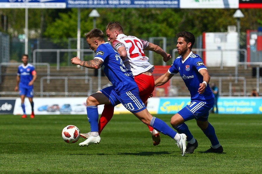 SC Fortuna Köln- SpVgg Unterhaching (2018/19)_42