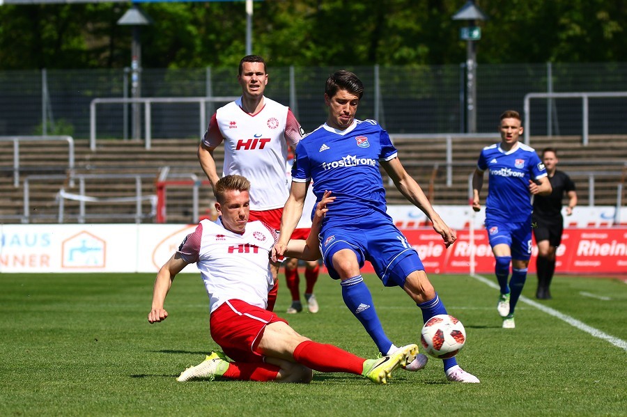 SC Fortuna Köln- SpVgg Unterhaching (2018/19)_4