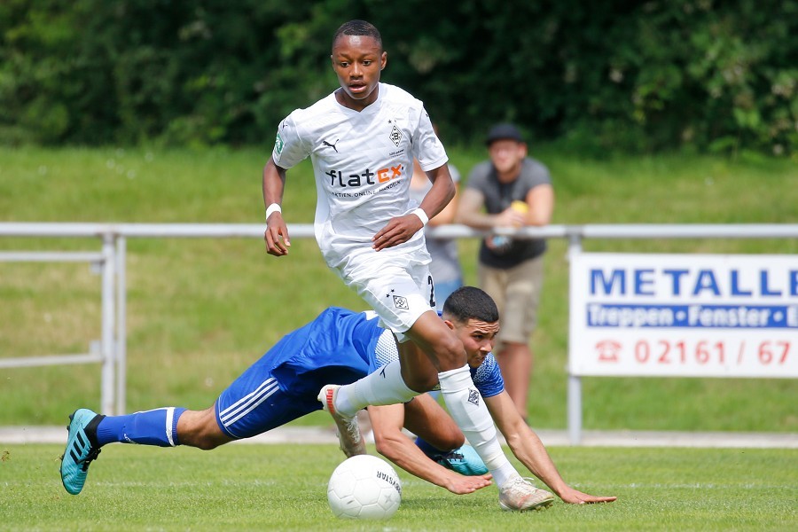 SC Teutonia Kleinenbroich vs. Borussia Mönchengladbach U23 (2021/22)_10