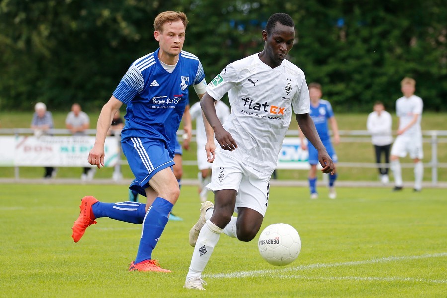 SC Teutonia Kleinenbroich vs. Borussia Mönchengladbach U23 (2021/22)_25