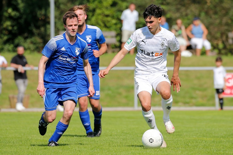 SC Teutonia Kleinenbroich vs. Borussia Mönchengladbach U23 (2021/22)_43
