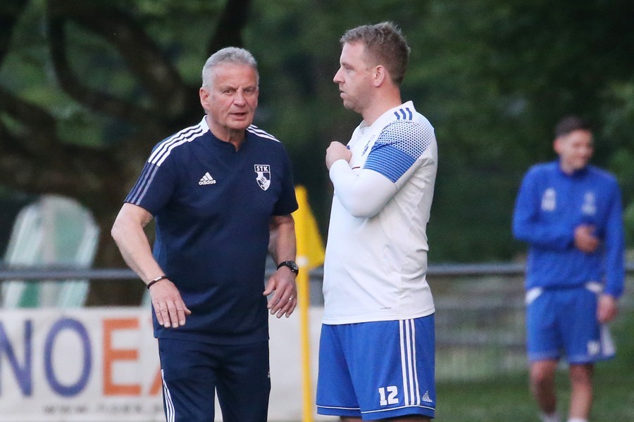 SC Teutonia Kleinenbroich vs. DJK/VfL Giesenkirchen (2021/22)_25