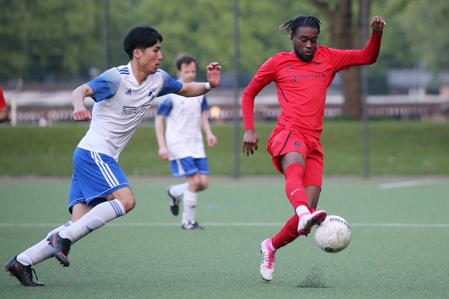 SC Teutonia Kleinenbroich vs. DJK/VfL Giesenkirchen (2021/22)_26