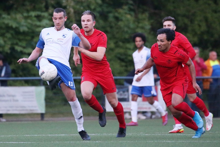 SC Teutonia Kleinenbroich vs. DJK/VfL Giesenkirchen (2021/22)_37