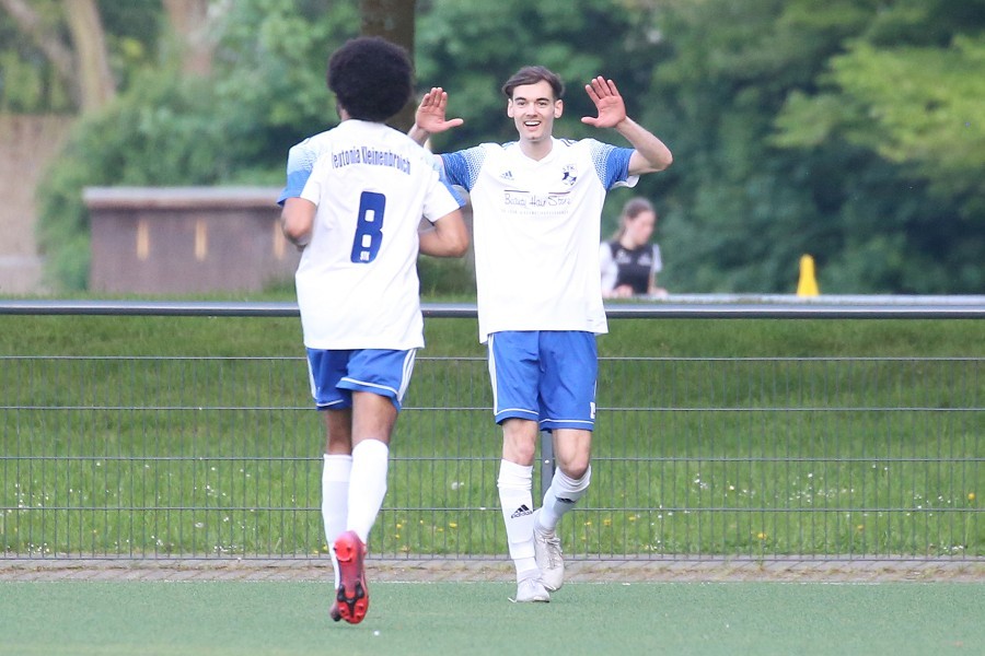 SC Teutonia Kleinenbroich vs. DJK/VfL Giesenkirchen (2021/22)_7