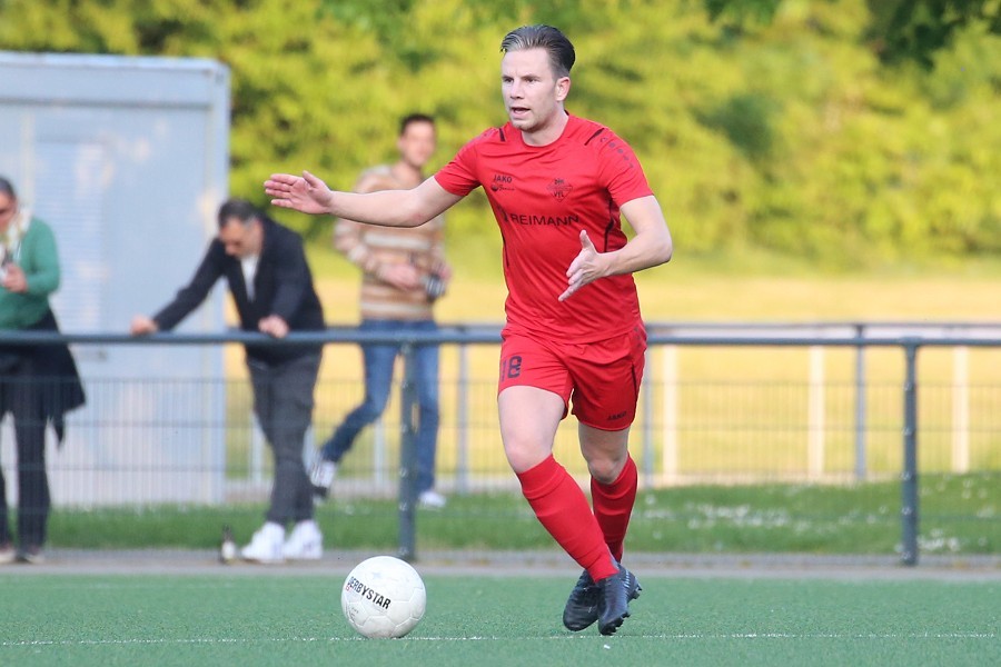 SC Teutonia Kleinenbroich vs. DJK/VfL Giesenkirchen (2021/22)_9