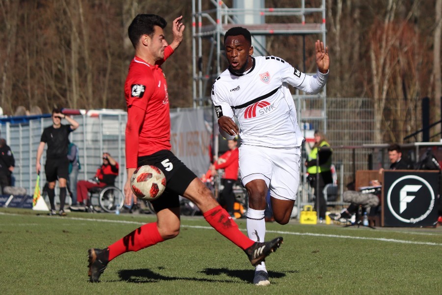 SG Sonnenhof Großaspach- KFC Uerdingen (2018/19)_25