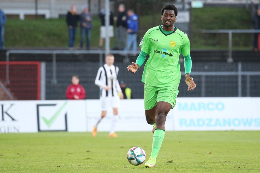 SG Wattenscheid 09 vs. SV Straelen (2022/23)_17