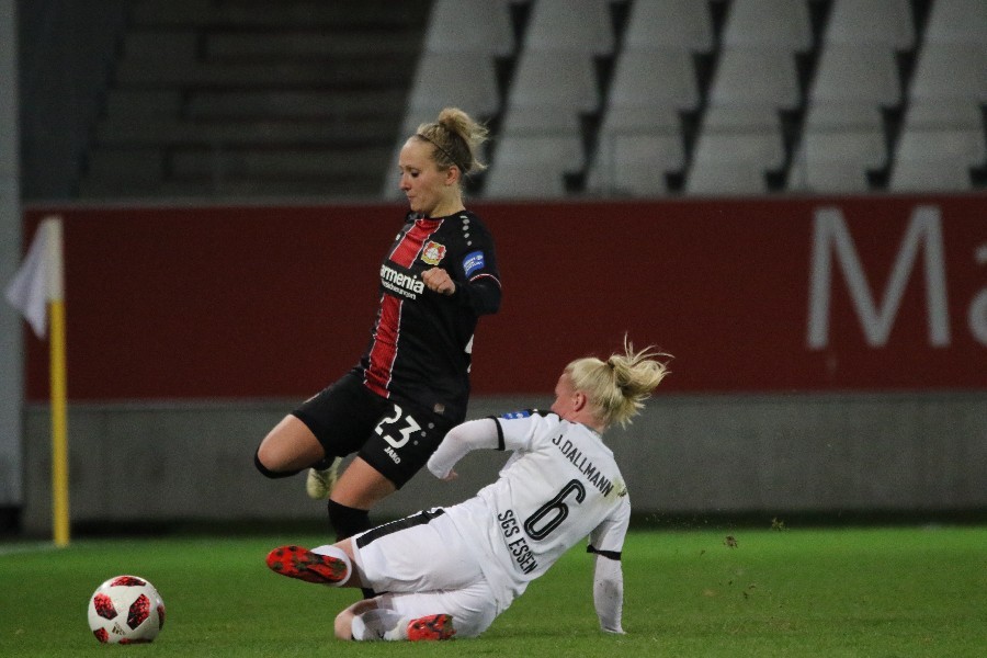 SGS Essen- Bayer 04 Leverkusen (2018/19)_3