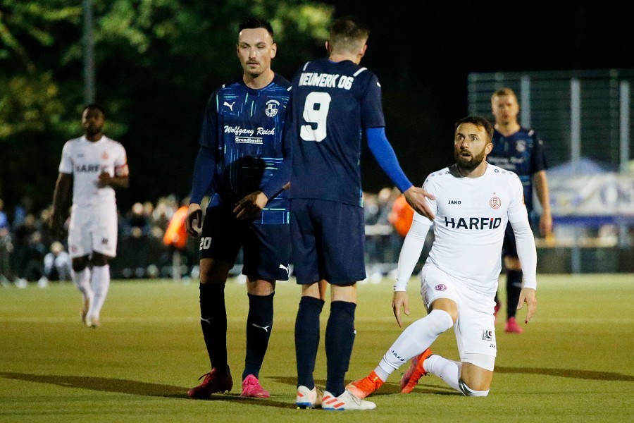 Sportfreunde Neuwerk vs. RW Essen (2021/22)_19