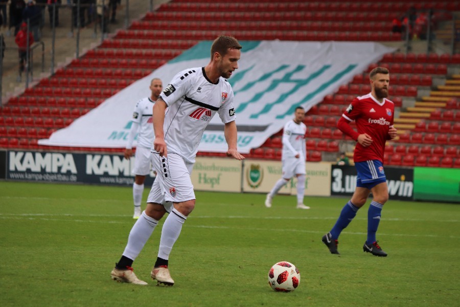 SpVgg Unterhaching- KFC Uerdingen (2018/19)_13