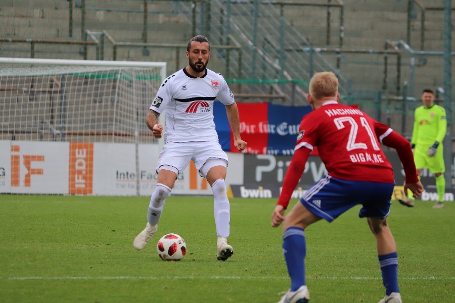 SpVgg Unterhaching- KFC Uerdingen (2018/19)_16