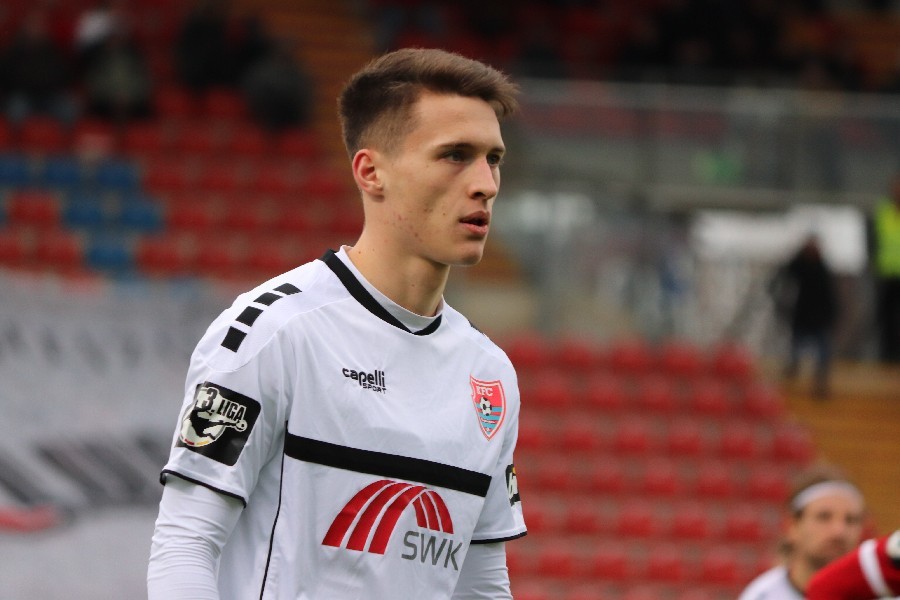 SpVgg Unterhaching- KFC Uerdingen (2018/19)_20