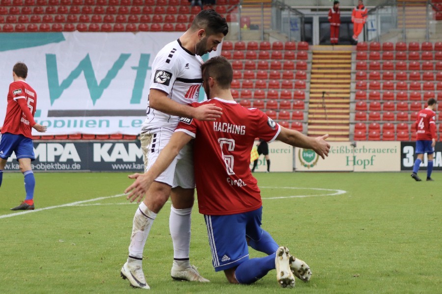 SpVgg Unterhaching- KFC Uerdingen (2018/19)_22