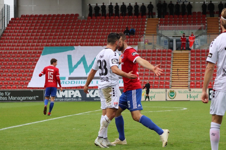 SpVgg Unterhaching- KFC Uerdingen (2018/19)_23