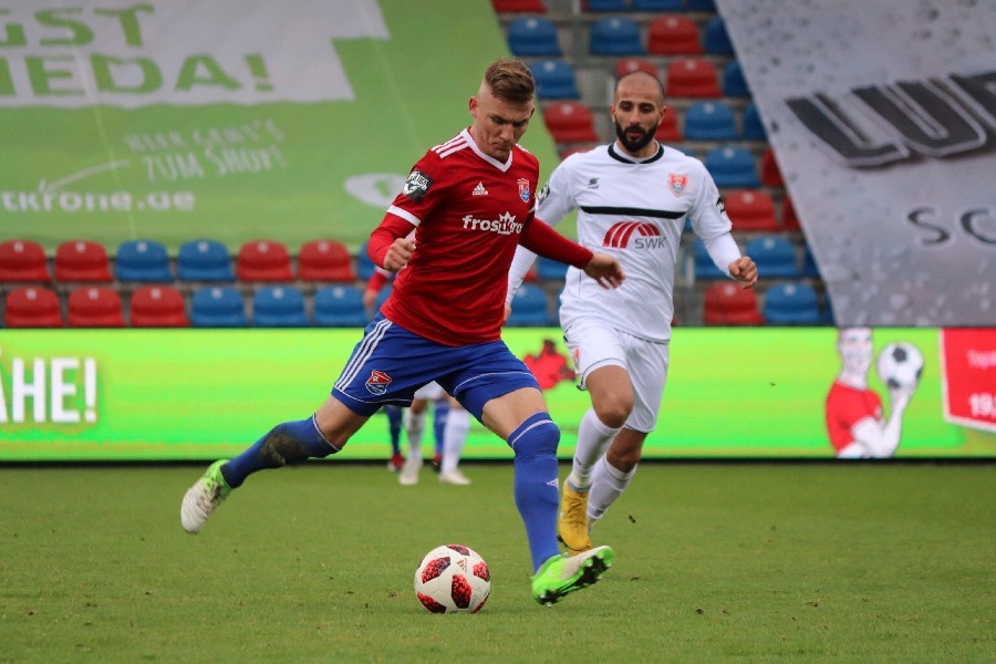 SpVgg Unterhaching- KFC Uerdingen (2018/19)_24