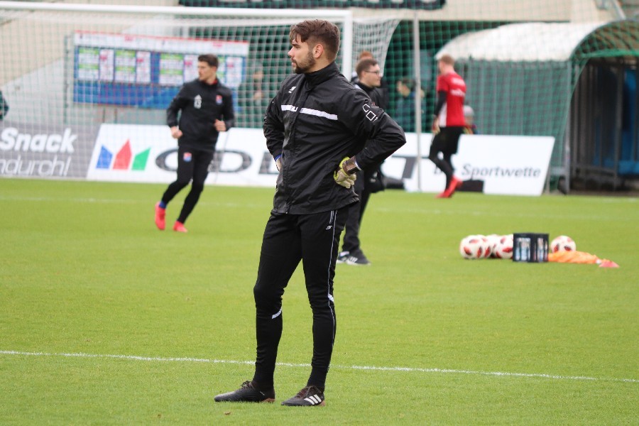SpVgg Unterhaching- KFC Uerdingen (2018/19)_2