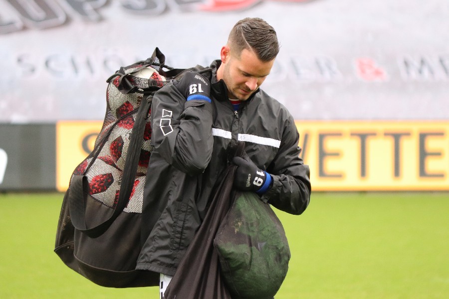 SpVgg Unterhaching- KFC Uerdingen (2018/19)_3