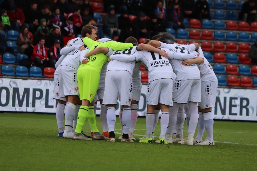 SpVgg Unterhaching- KFC Uerdingen (2018/19)_7