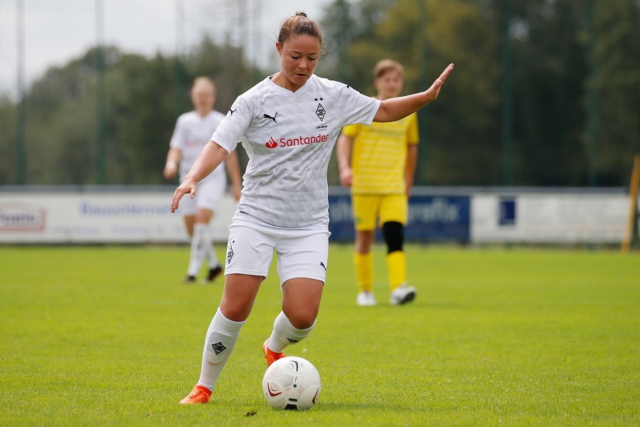 SV Straelen U15 vs. Borussia Mönchengladbach (2021/22)_17