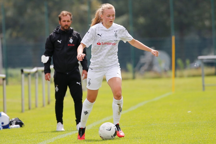 SV Straelen U15 vs. Borussia Mönchengladbach (2021/22)_21