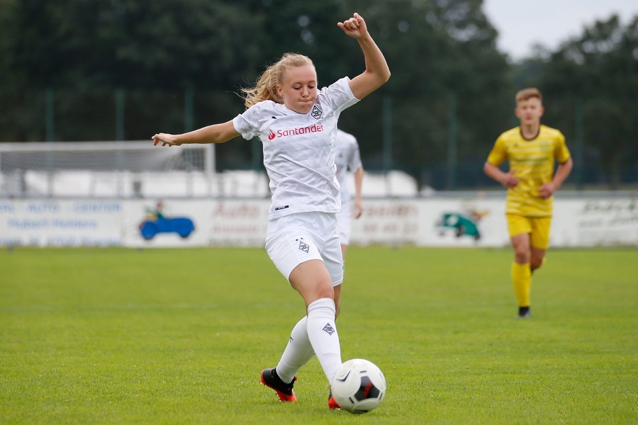 SV Straelen U15 vs. Borussia Mönchengladbach (2021/22)_4
