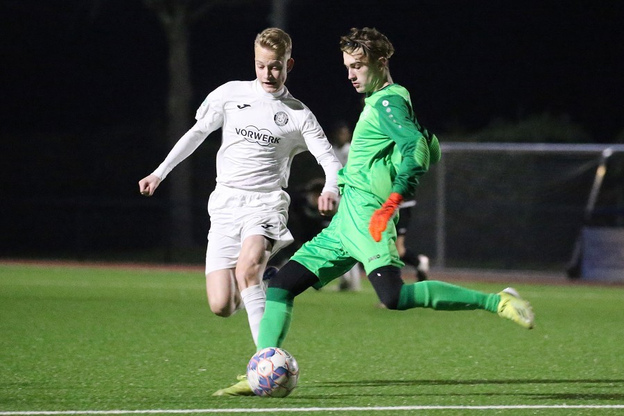 SV Straelen U17 vs. Wuppertaler SV U17 (2021/22)_12