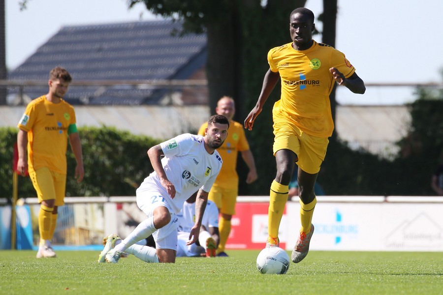SV Straelen vs. 1. FC Düren (2022/23)_24