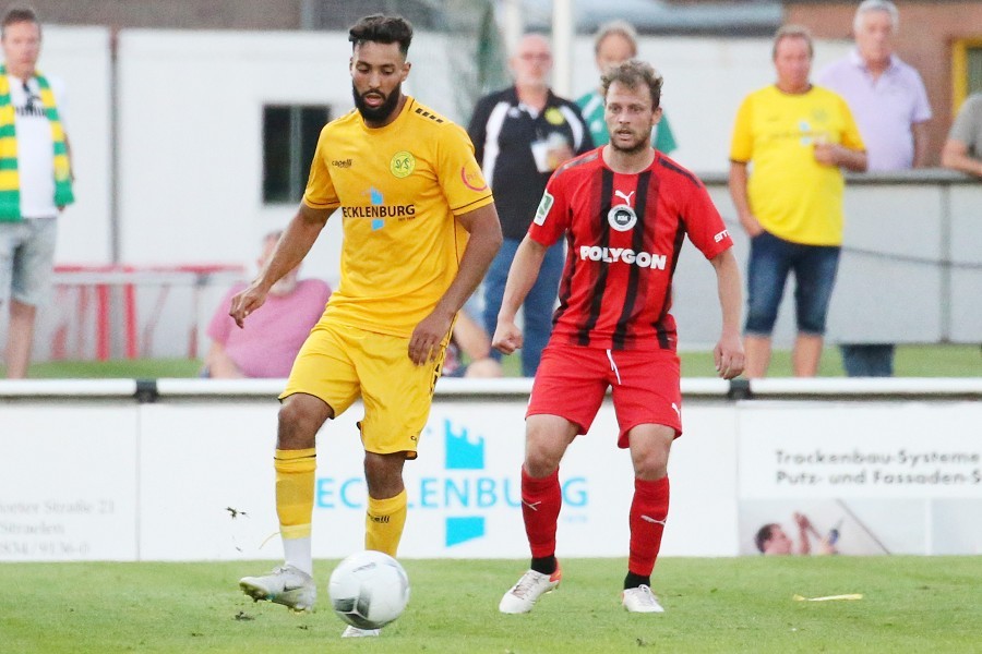 SV Straelen vs. 1. FC Kaan-Marienborn (2022/23)_20