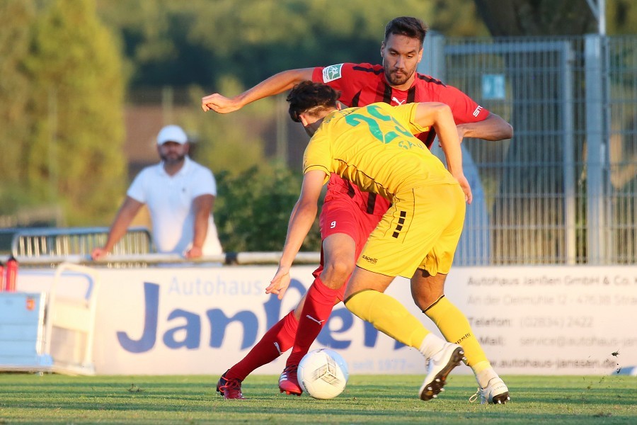 SV Straelen vs. 1. FC Kaan-Marienborn (2022/23)_9