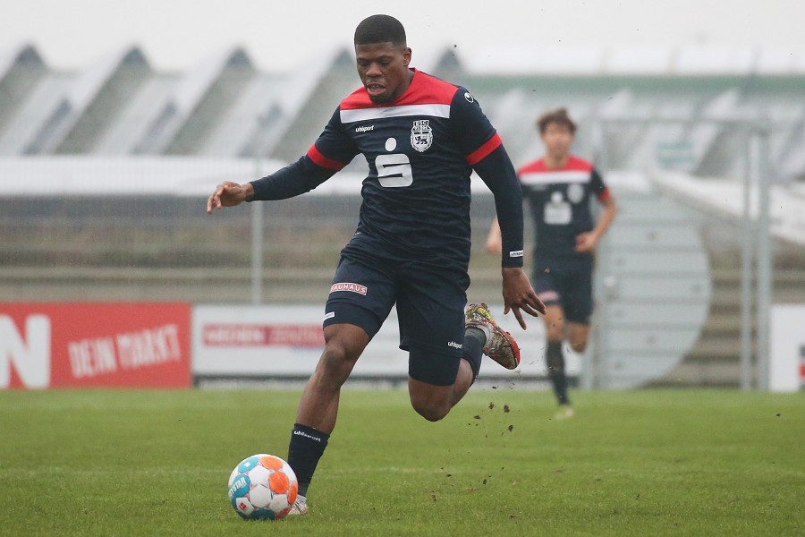 SV Straelen vs. Bonner SC (2021/22)_13