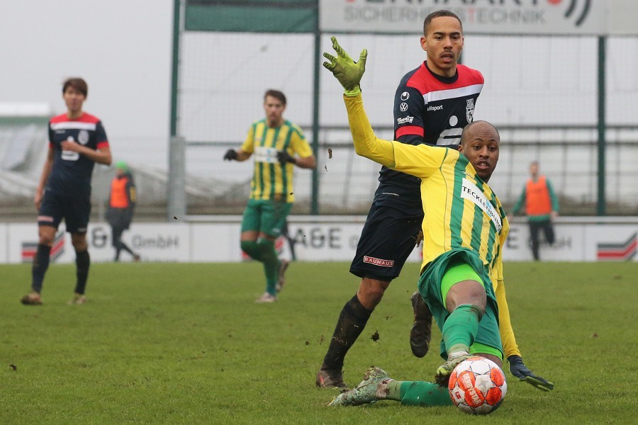 SV Straelen vs. Bonner SC (2021/22)_35