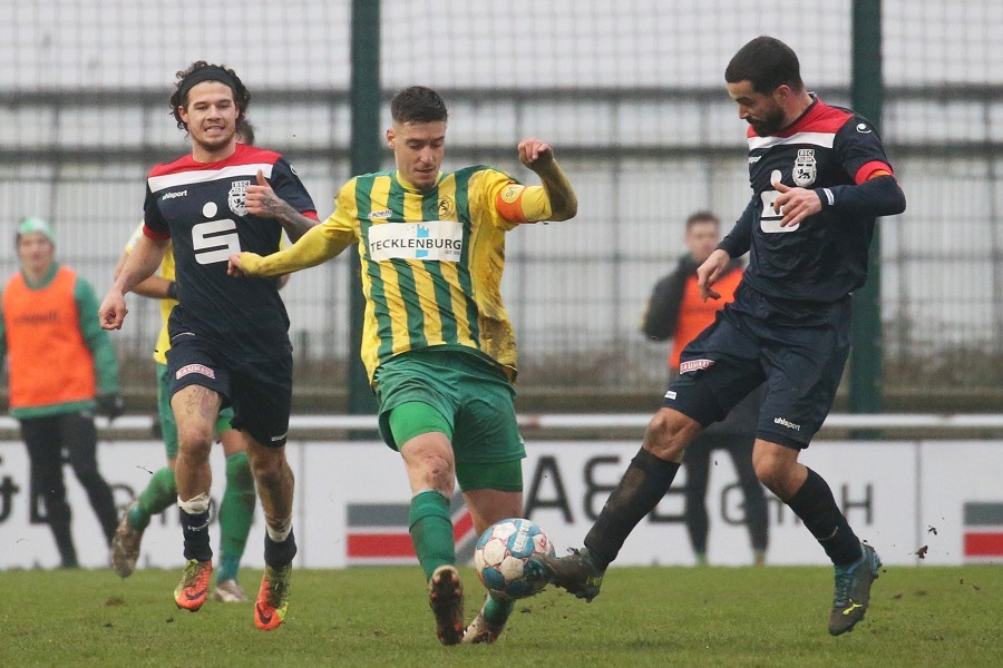 SV Straelen vs. Bonner SC (2021/22)_45