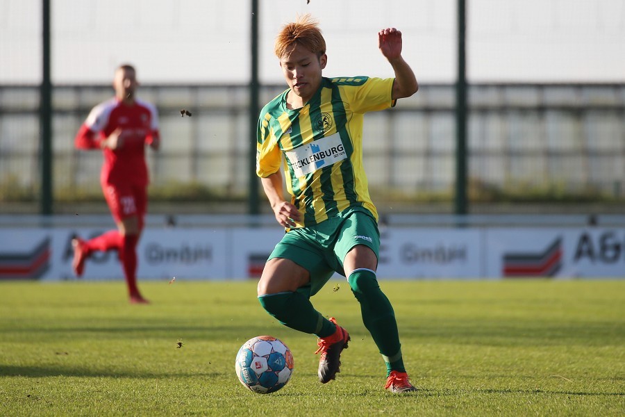 SV Straelen vs. FC Wegberg-Beeck (2021/22)_10