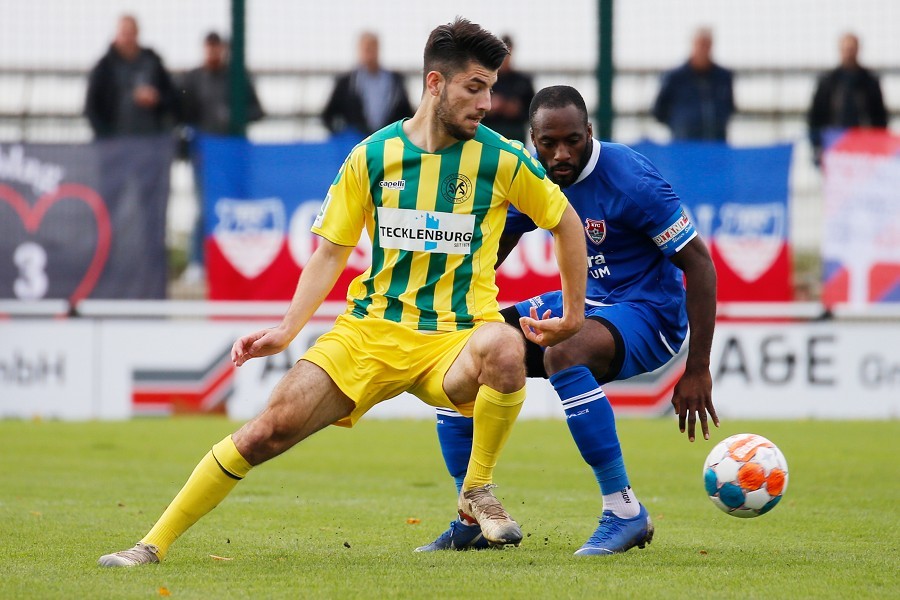 SV Straelen vs. KFC Uerdingen (2021/22)_15