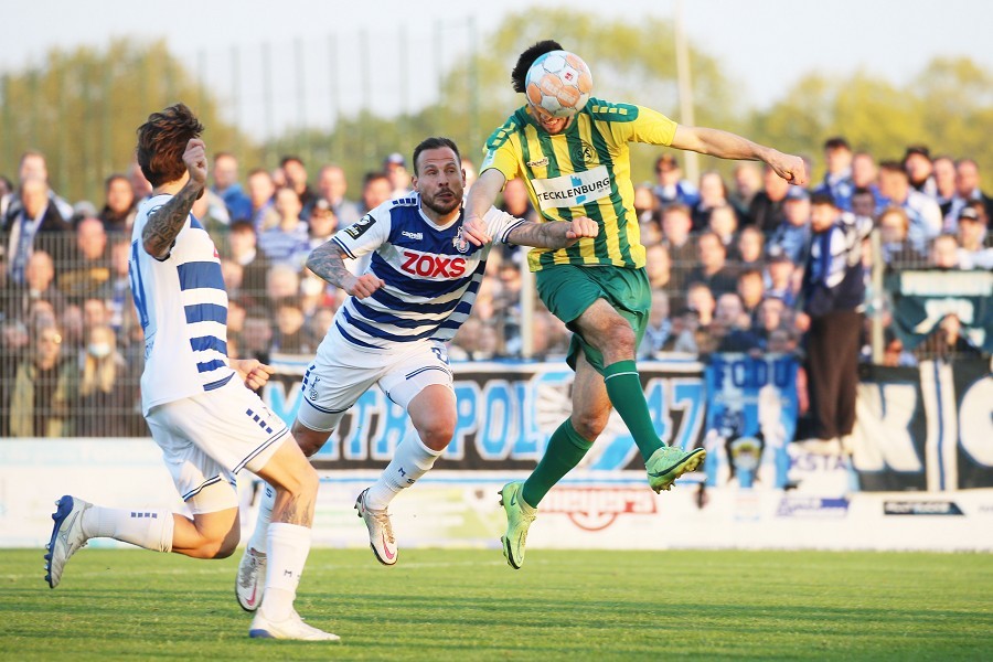 SV Straelen vs. MSV Duisburg (2021/22)_47