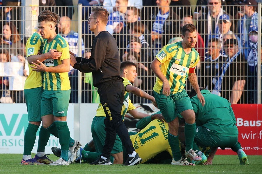 SV Straelen vs. MSV Duisburg (2021/22)_49