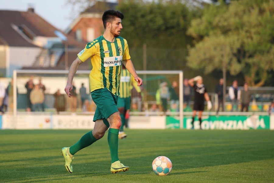 SV Straelen vs. MSV Duisburg (2021/22)_54