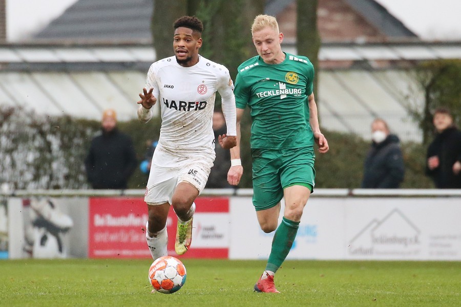 SV Straelen vs. RW Essen (2021/22)_19