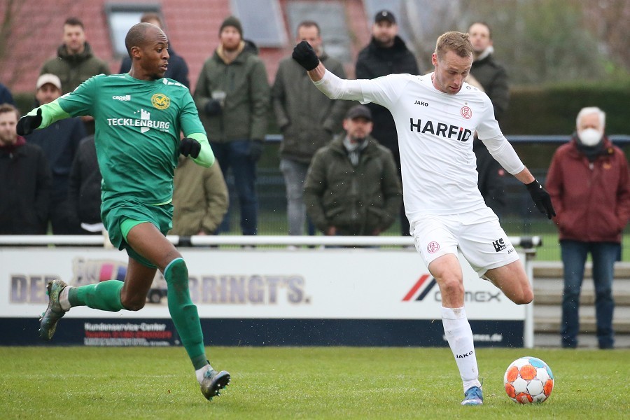 SV Straelen vs. RW Essen (2021/22)_24