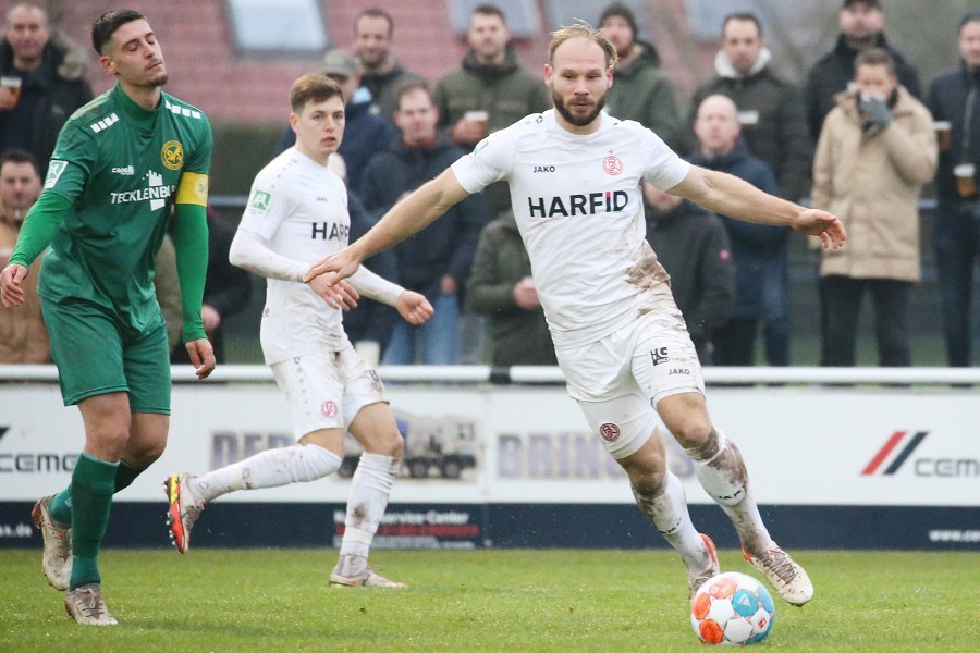 SV Straelen vs. RW Essen (2021/22)_38