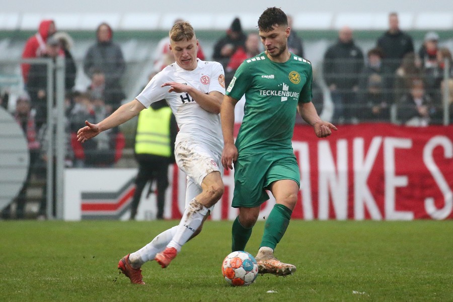 SV Straelen vs. RW Essen (2021/22)_55