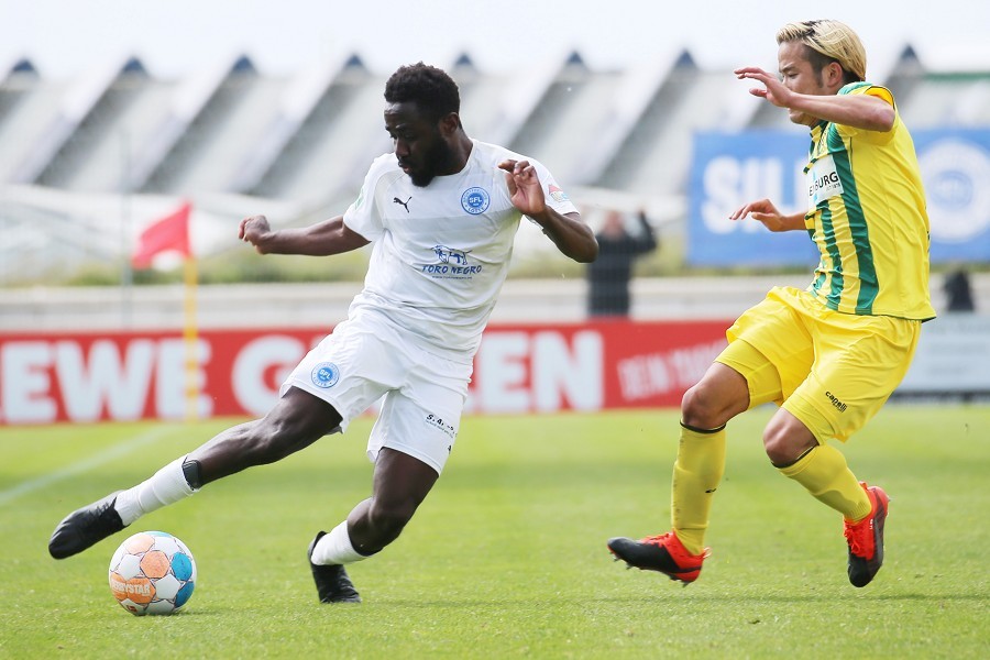 SV Straelen vs. Sportfreunde Lotte (2021/22)_24