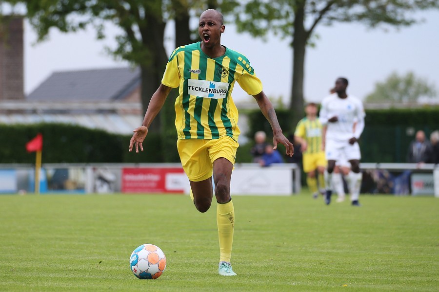 SV Straelen vs. Sportfreunde Lotte (2021/22)_36