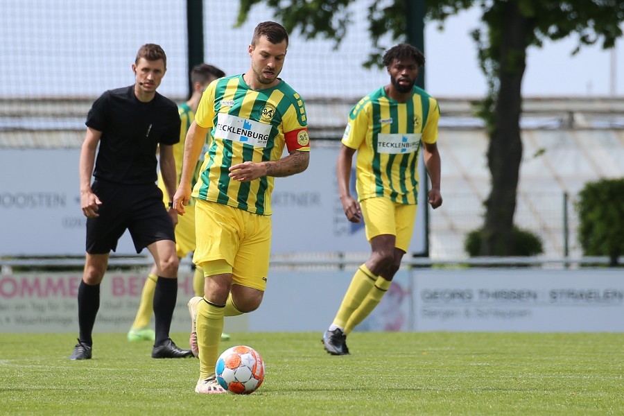 SV Straelen vs. Sportfreunde Lotte (2021/22)_7