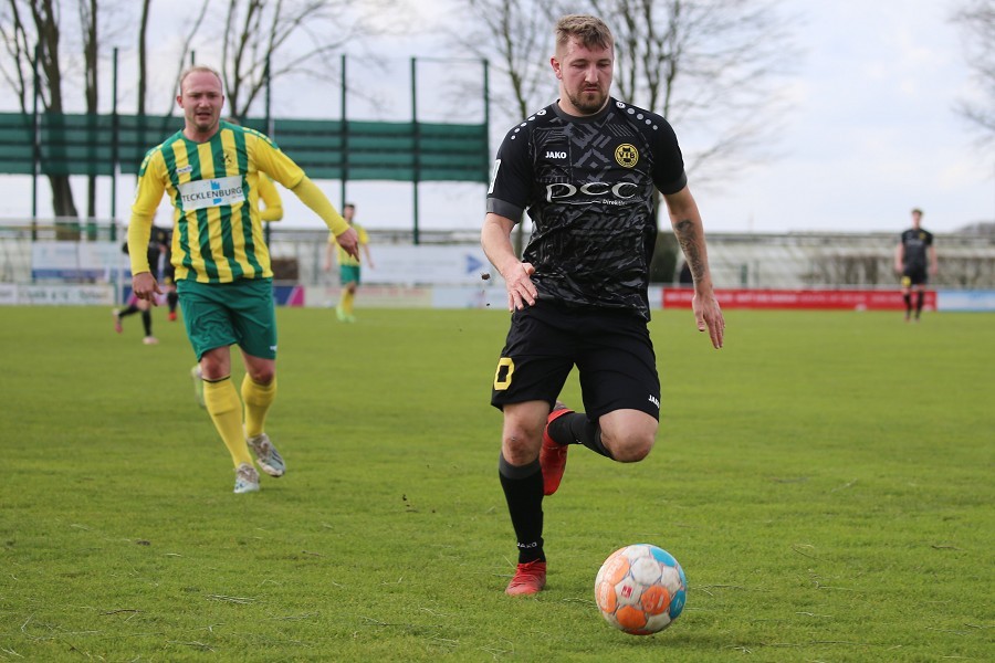 SV Straelen vs. VfB Homberg (2021/22)_17