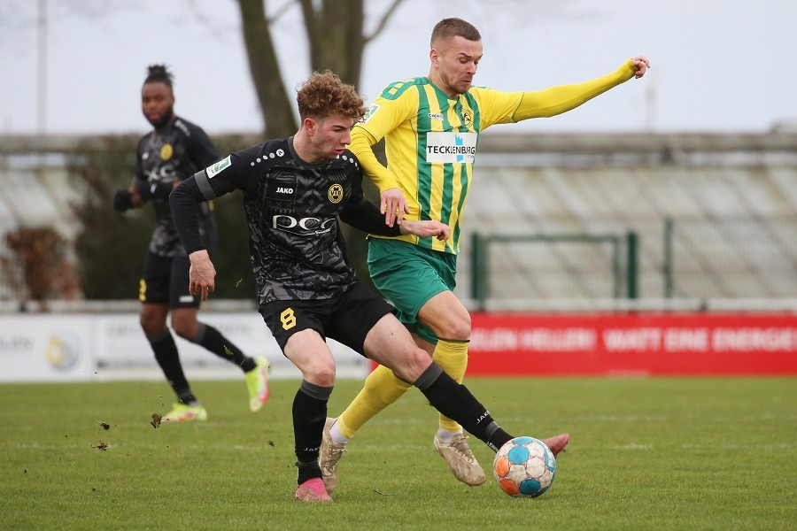 SV Straelen vs. VfB Homberg (2021/22)_49