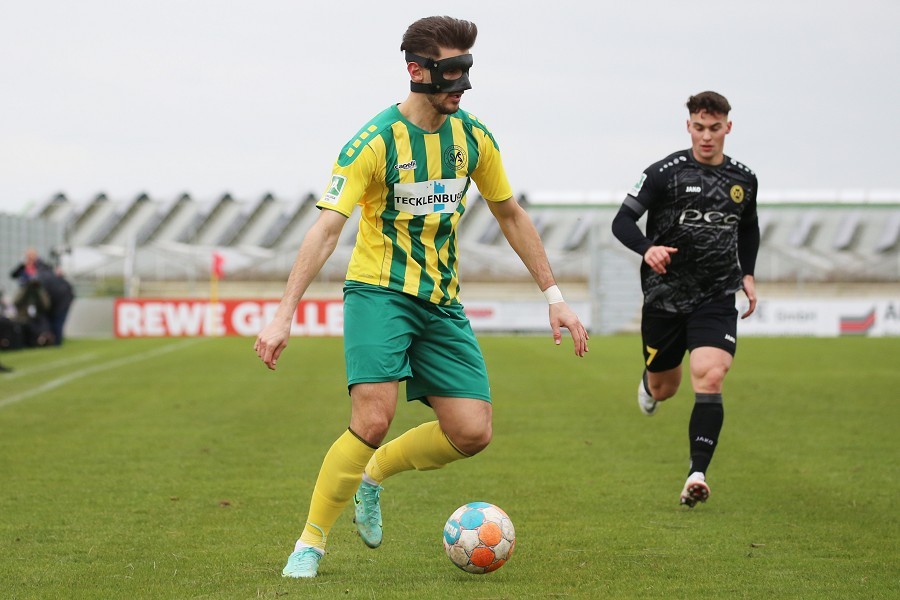 SV Straelen vs. VfB Homberg (2021/22)_54